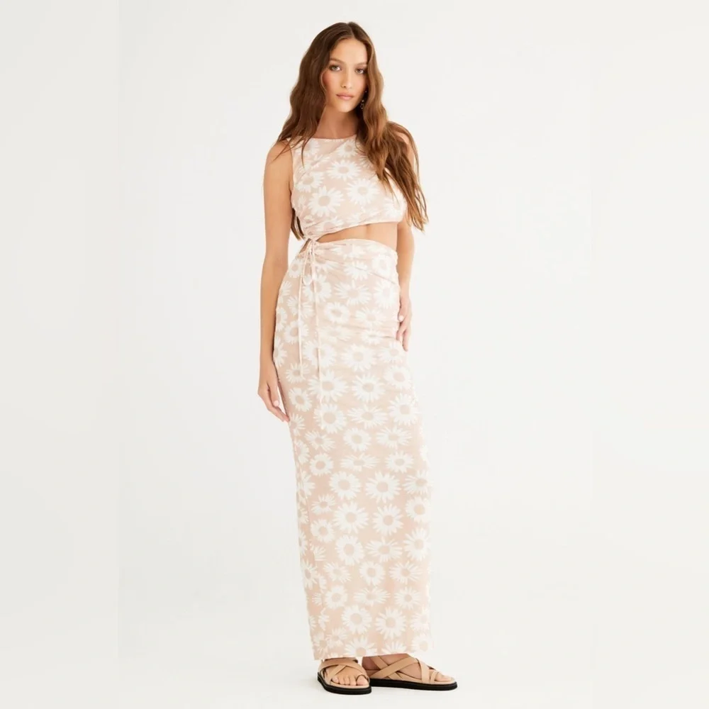 NWT Rumer Isla Cut Out Maxi - Picture 4 of 10